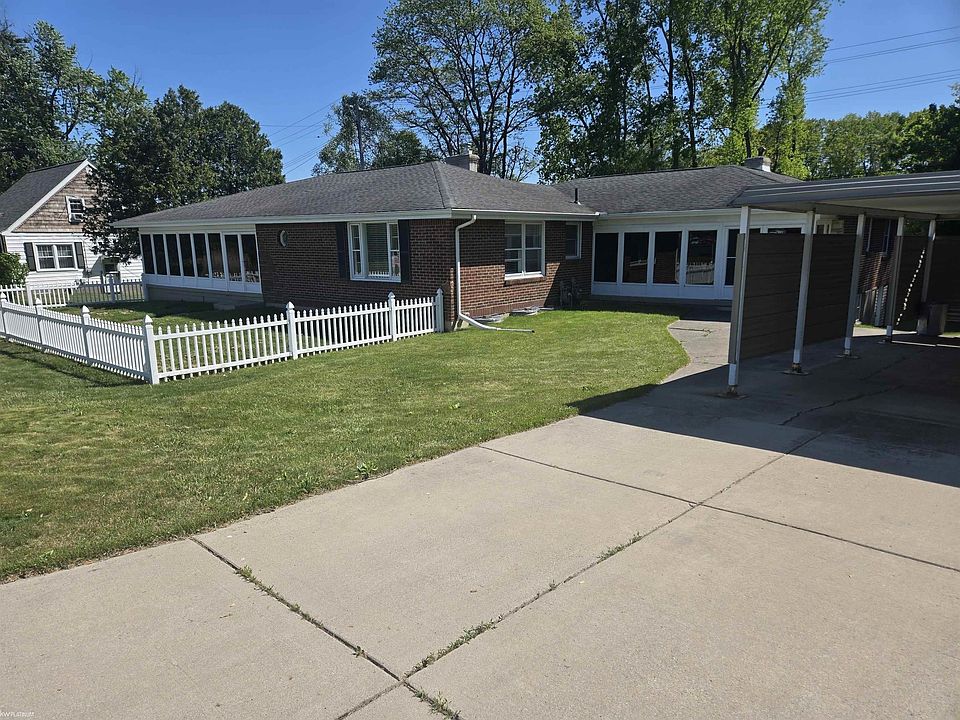 1st image of 2335 Water St