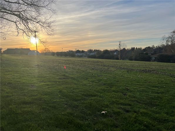214 N Duffy Rd, Butler, PA 16001