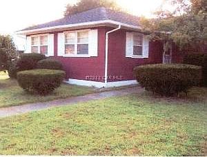 2nd image of 906 Price Rd