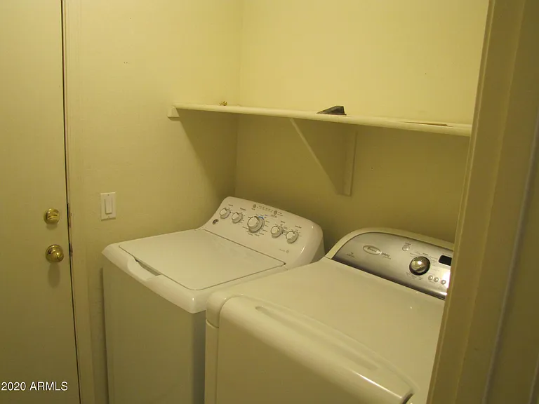975 W Wendy Way — Photo 19