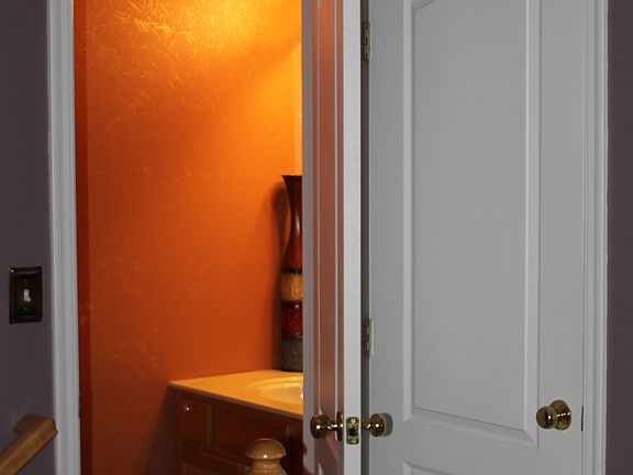 1/2 Bath&Coat Closet off LR