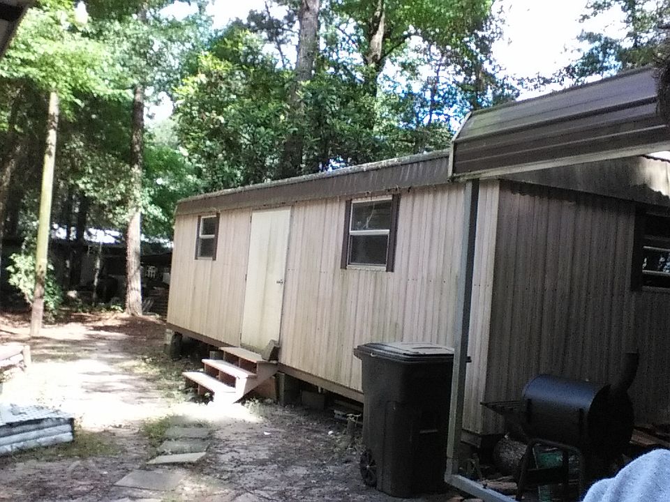 2nd image of 218 Scott Rd