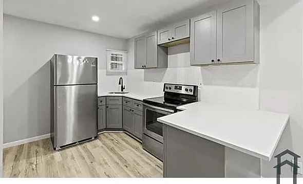 2 bed, $1,400 — Photo 3