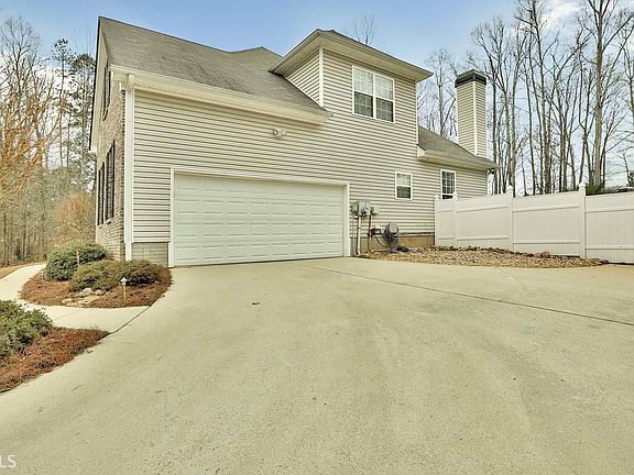 4th image of 230 Kensington Dr