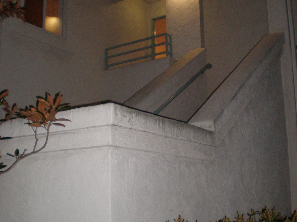 Upper end unit
