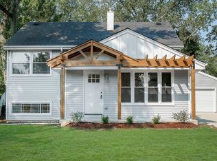 308 Birch Dr, Wheaton, IL 60187
