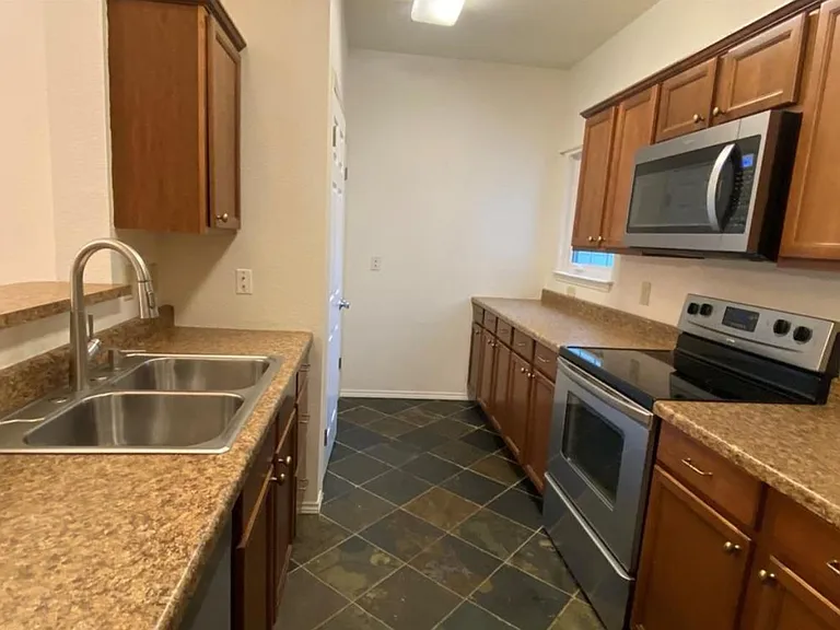 2524 Preston Rd #804 — Photo 3