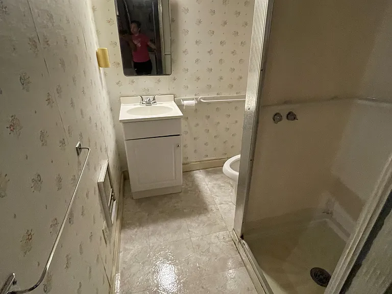 958 Middlesex Tpke — Photo 12
