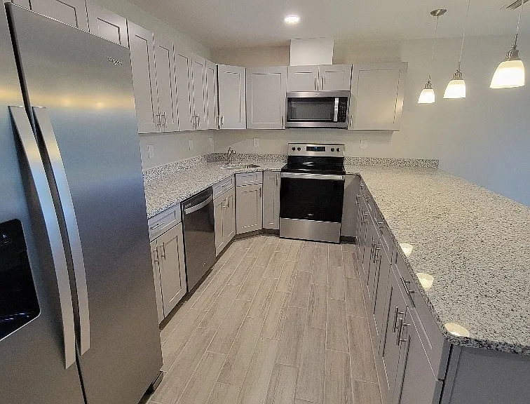 113 Hightower Ave S — Photo 12