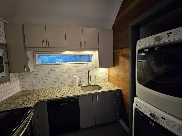 811 Piedmont Ave NE — Photo 6