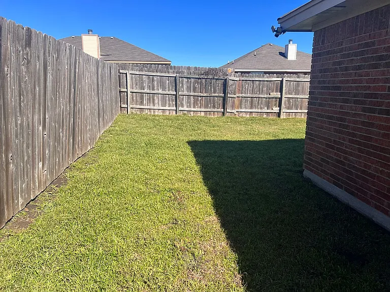 4505 John David Dr — Photo 12