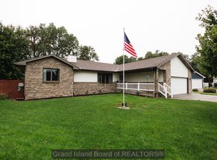 3211 Memphis Pl, Grand Island, NE 68803