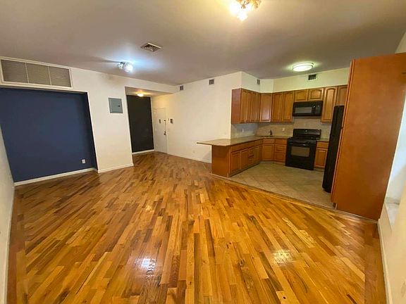 2nd image of 338 Hamilton Ave #2C