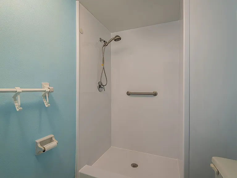 30 Turner St #502 — Photo 3