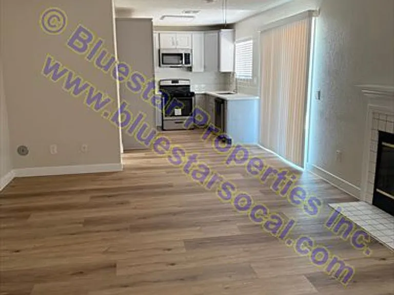 10840 Floral St — Photo 2