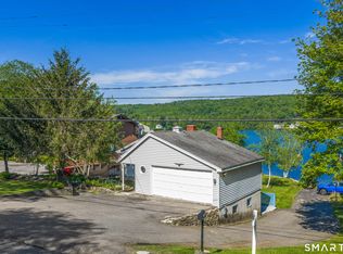 660 East Wakefield Boulevard, Winchester, CT 06098