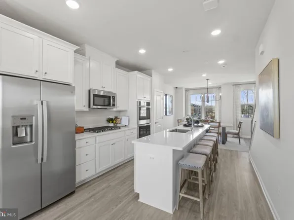 10929 Wheat Berry Dr, Upper Marlboro, MD 20774