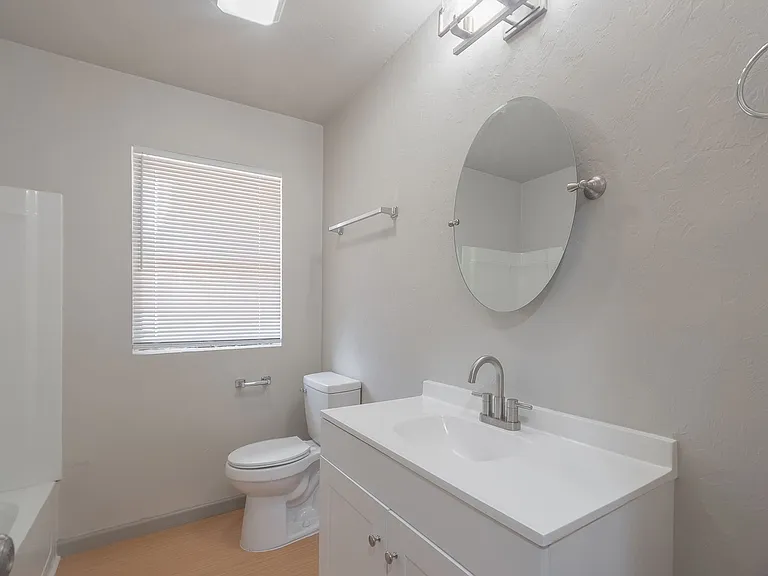 229 Bainbridge Rd — Photo 10