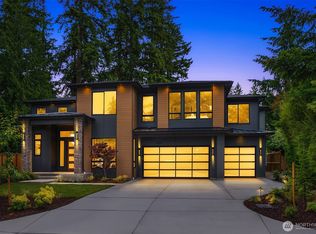15359 SE 23rd St, Bellevue, WA