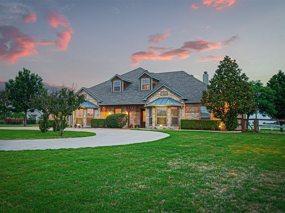 1st image of 68 Buckskin Dr