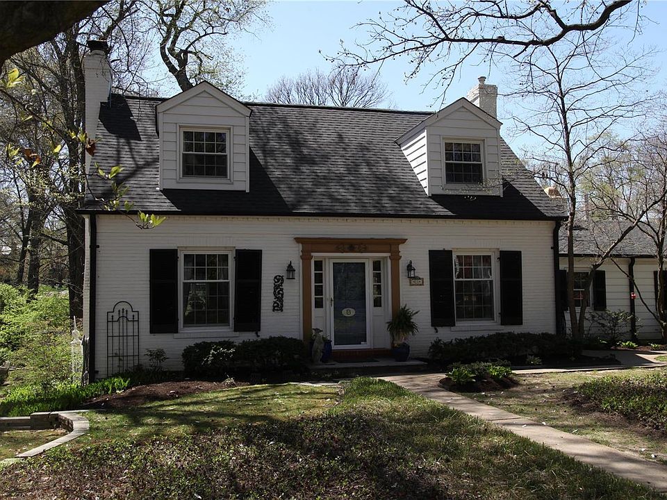 1st image of 11 Narragansett Dr