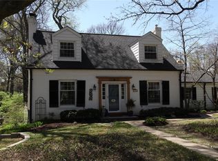 11 Narragansett Dr, Saint Louis, MO 63124