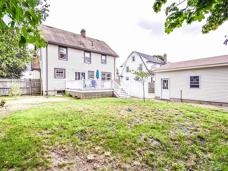 36 Whittier Rd — Photo 46
