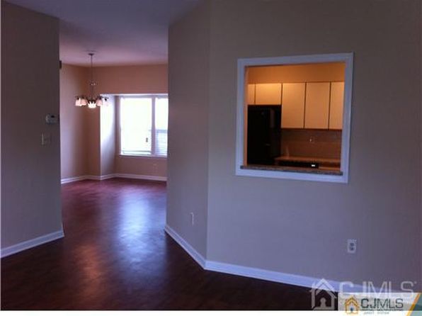 26D James Buchanan Dr #26D