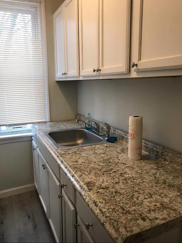 3 bed, $725 — Photo 2