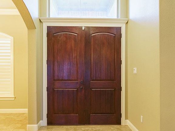 3rd image of 5317 Greathouse Ave