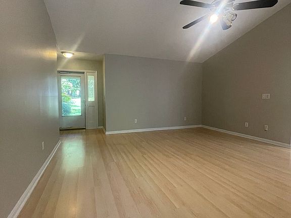 4th image of 208 Canadice Rd