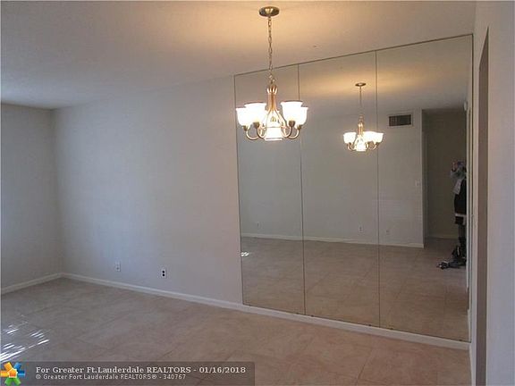 2nd image of 2151 NE 68th St APT 207
