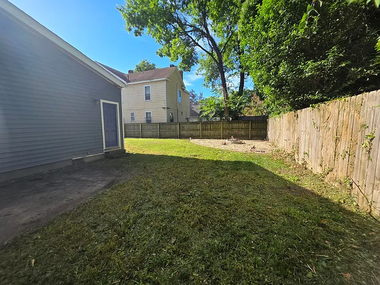 212 Elm Ave — Photo 35