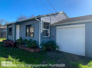 227 Dublin Pl, Rio Dell, CA 95562