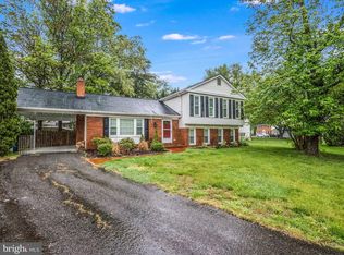 5734 Buckhaven Ct, Alexandria, VA 22315