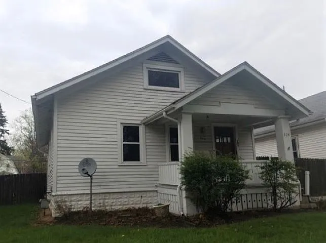 324 W Darrow Ave photo 1