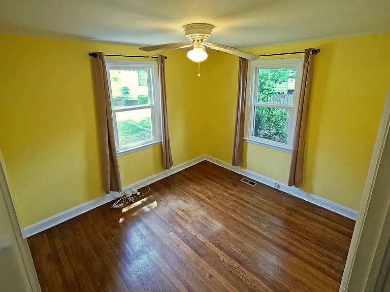 621 Brighton Rd — Photo 8