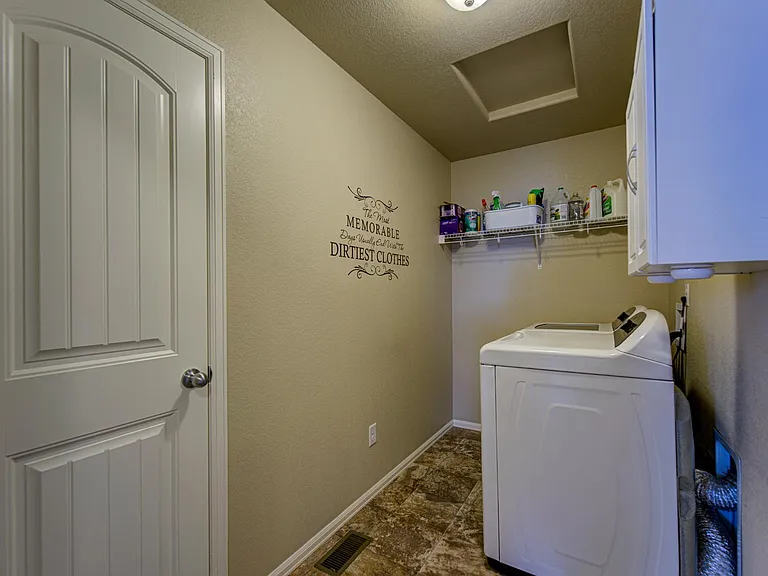 9711 Desert Lily Cir — Photo 16