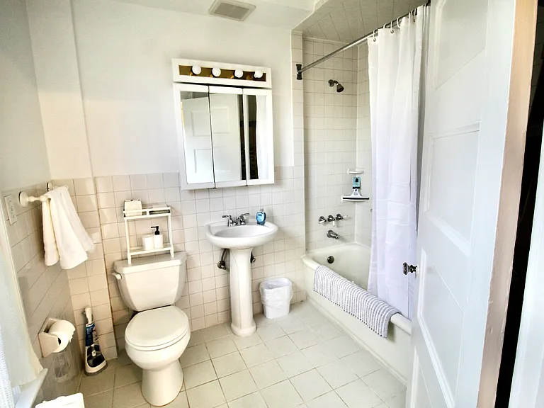 39 N Mountain Ave #5 — Photo 17