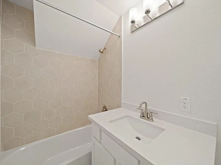 13305 Moncloa Dr — Photo 5