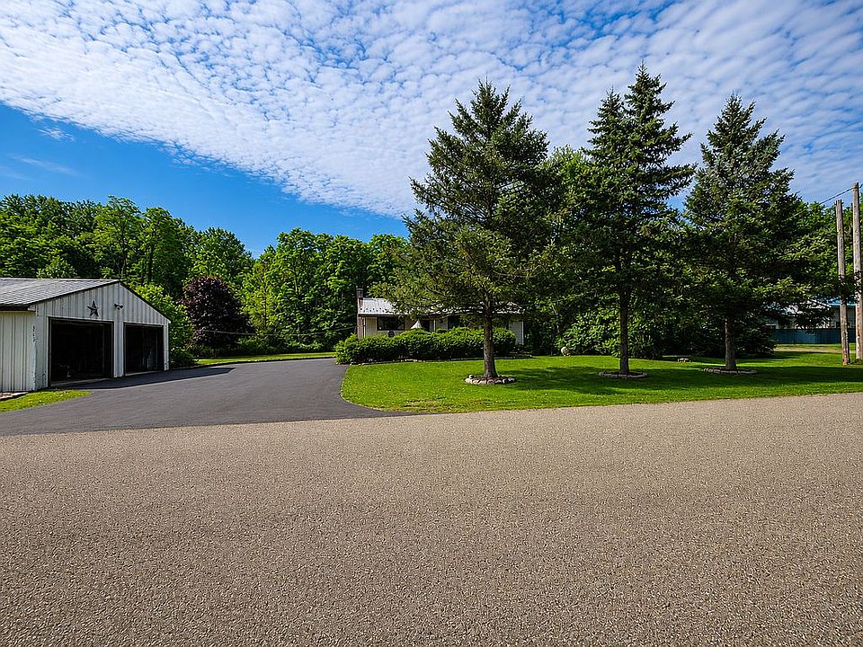 1st image of 6799 Woleben Rd