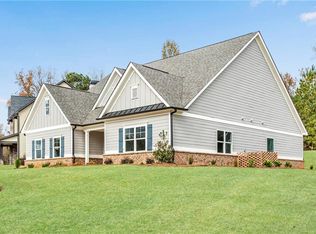 47 Clarksboro Dr, Athens, GA 30607