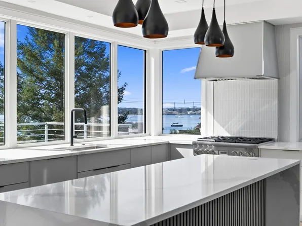 12 Johns Rd, Marblehead, MA 01945