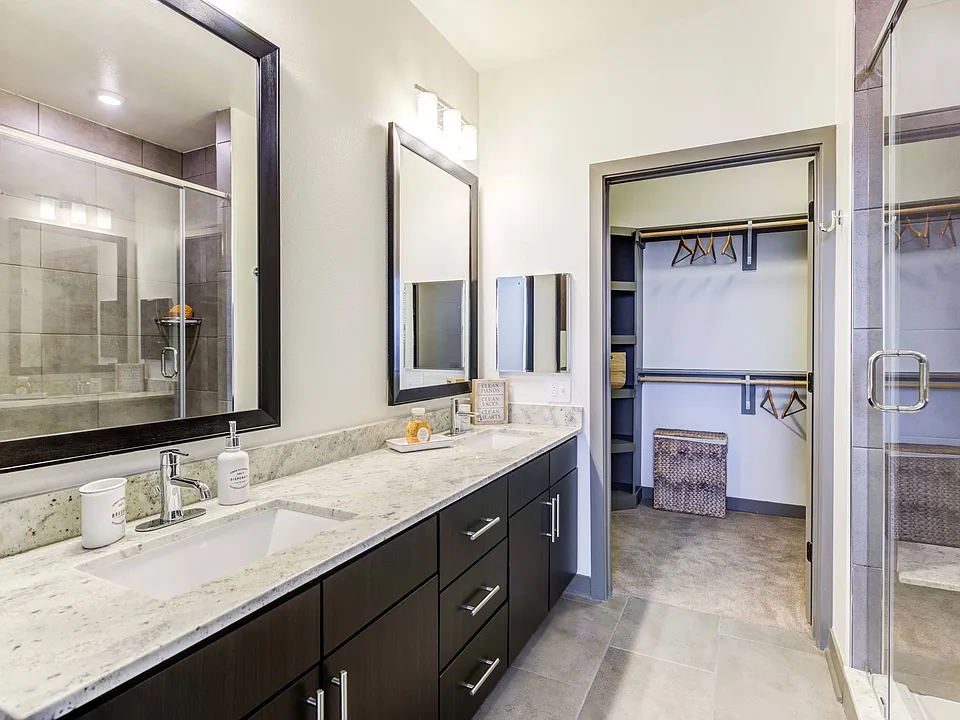 Bathroom with Walk-in Closet