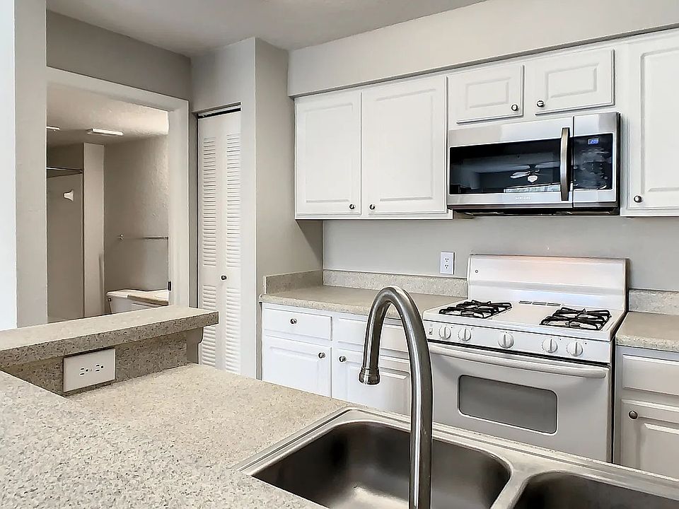 Our kitchens feature ample counter space and a breakfast bar.