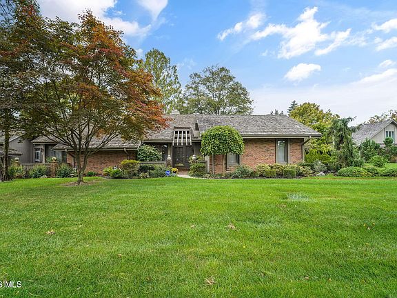 2nd image of 29603 Somerset Rd