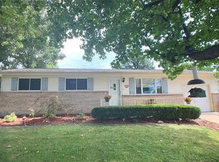 1218 Karon Dr, Saint Charles, MO