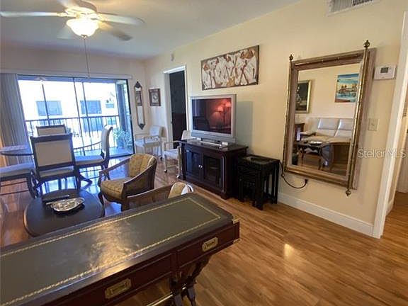 5th image of 212 Meadow Ln #212