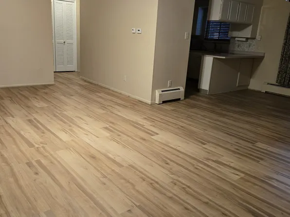 2105 Applewood Dr, Lakewood, CO 80215