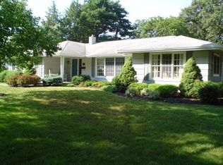 1014 Cherry Ln, Cinnaminson, NJ 08077
